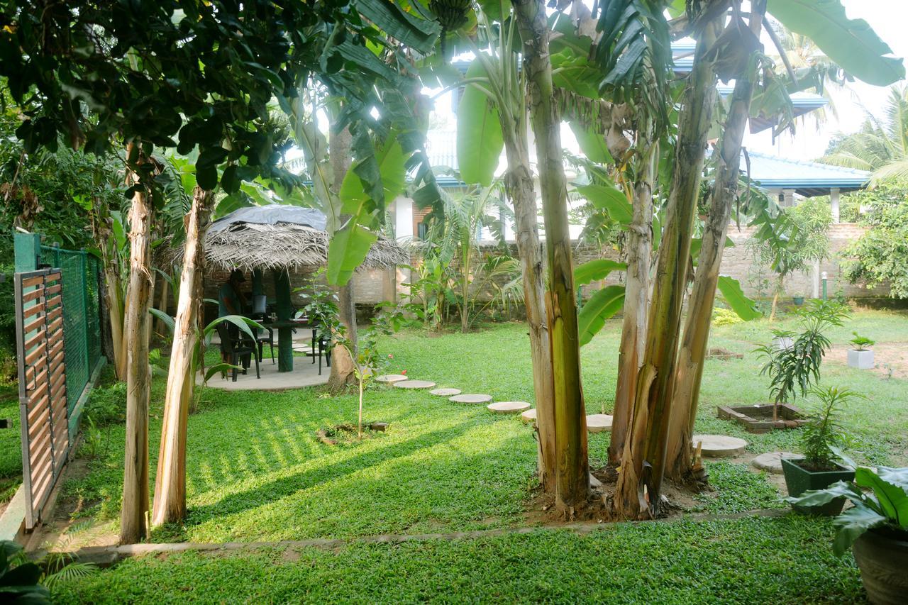 Villa Waterway Garden Polonnaruwa Exterior foto